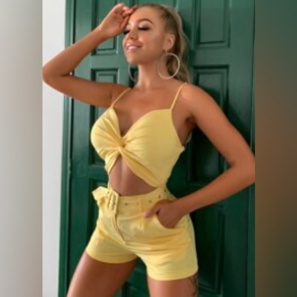 ruched twirl cami set
belted shorts
Size:S